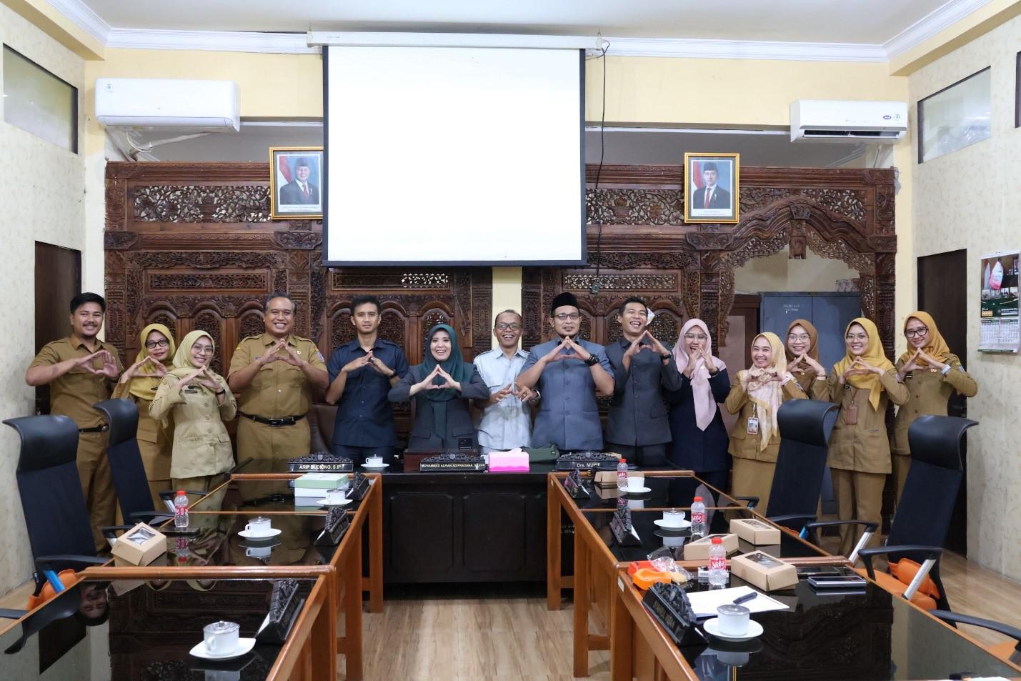 Berita Dinas Perpustakaan Tegal dan Bapperda DPRD Tegal Bahas Raperda Penyelenggaraan Kearsipan Dinas Perpusip