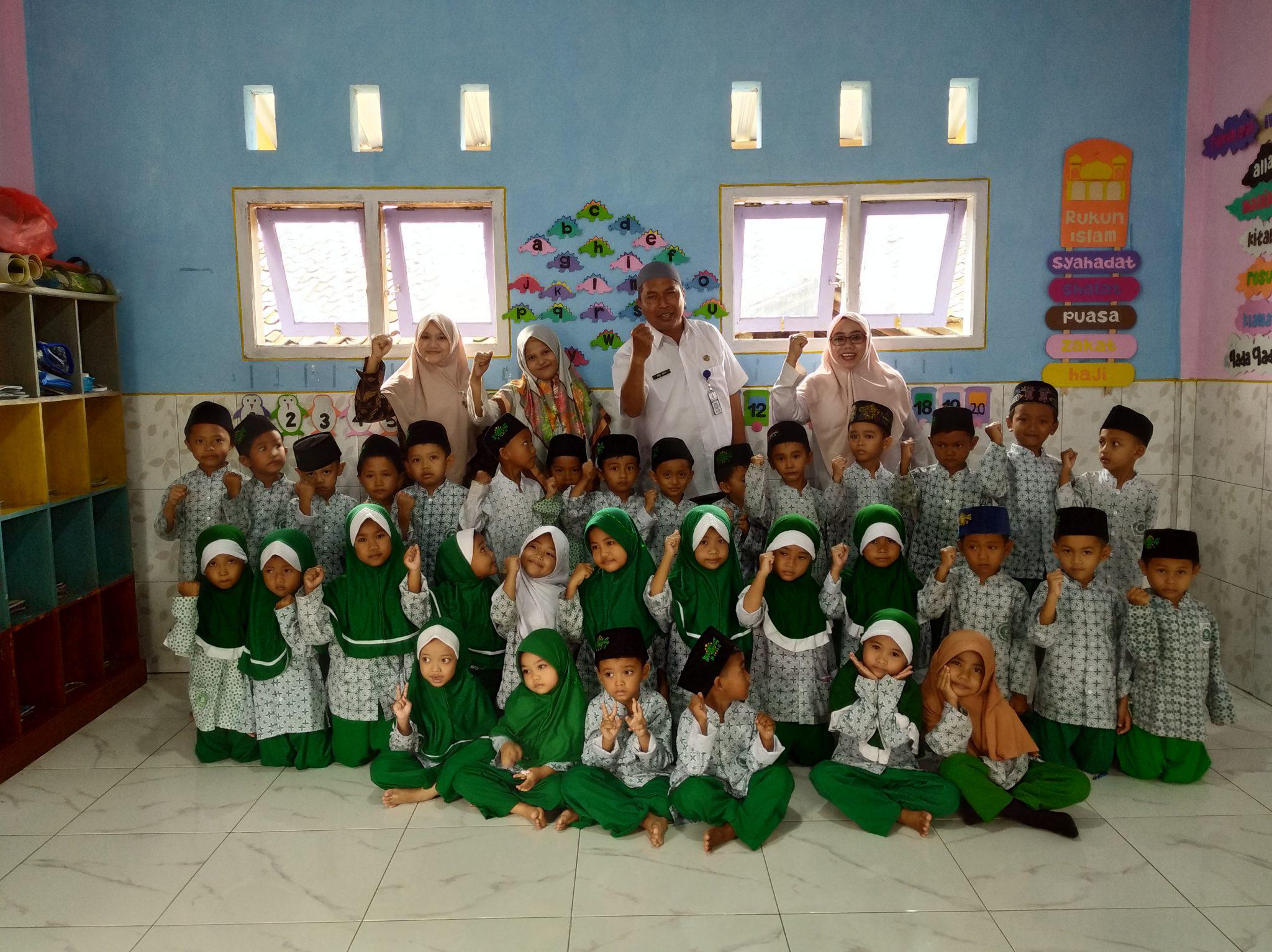 Berita Layanan Story Telling di TKNU Masyithoh Sesepan Dinas Perpusip